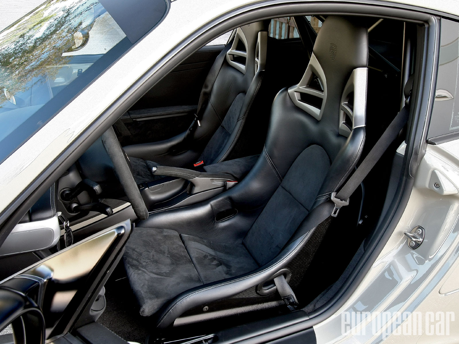 in 911 turbo.jpg