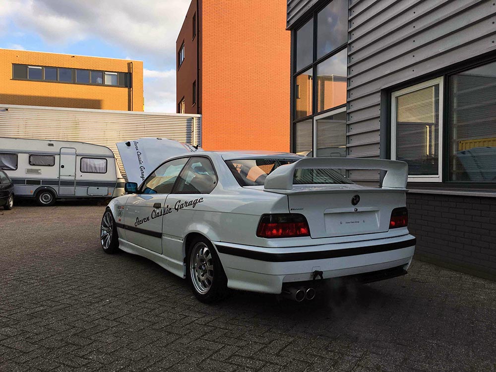 BMW4.jpg