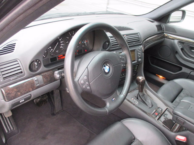 735i-2.jpg