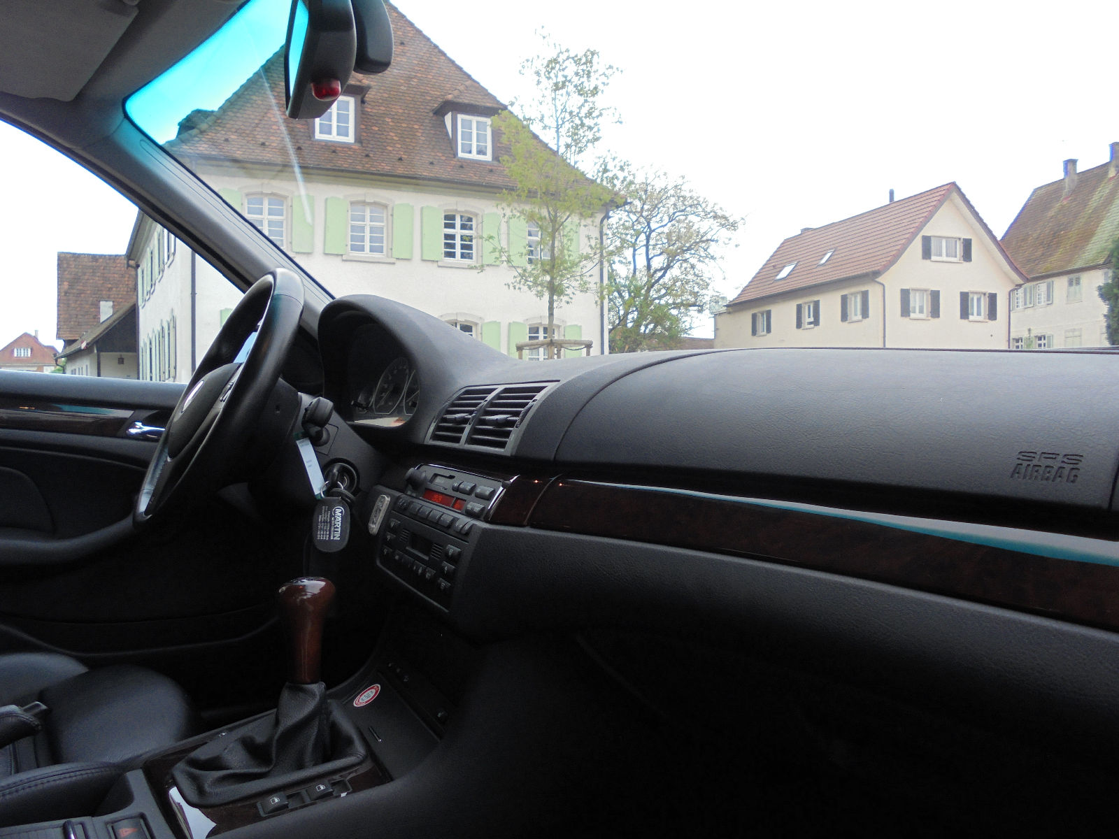 BMW330ix-6.jpg