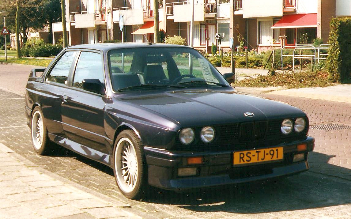 Alpina B6S repl Macao Blue metall -2.jpg