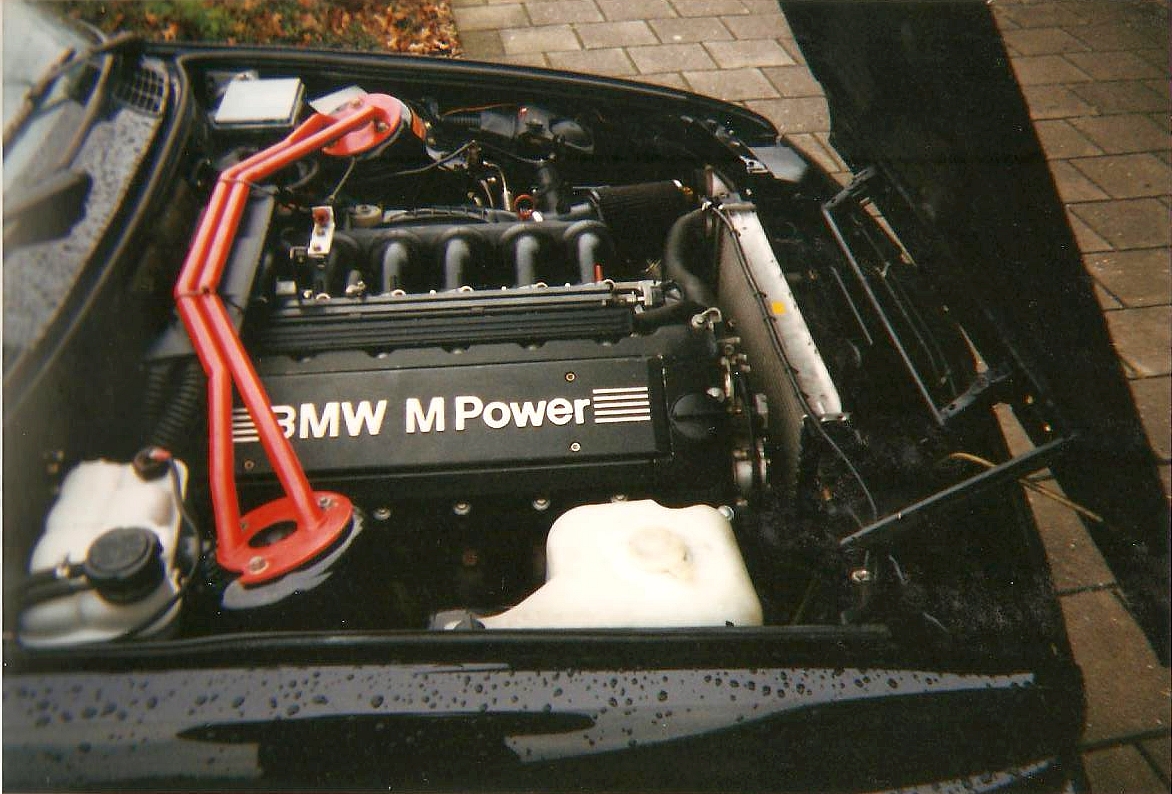 e30 M3 3.0 M3 310hp -3.jpg