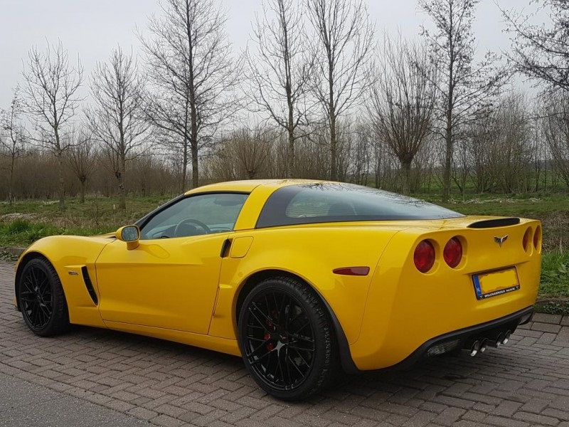 De huidige Corvette C6 Z06 met 7.0 V8 - mooie scherpe maar toch vloeiende lijnen.