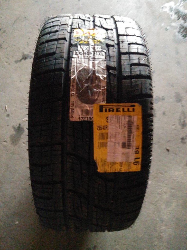 PirelliScorpionZero Mercedes1.jpg