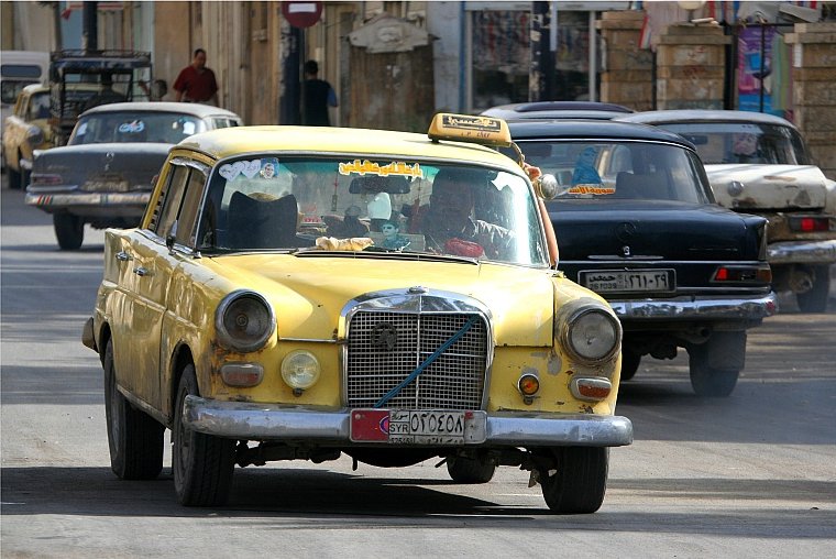 mercedes taxi.jpg
