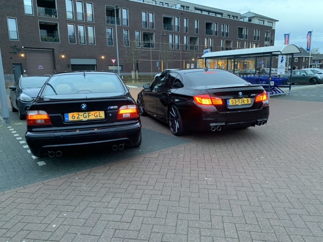 Naast mijn anders M5