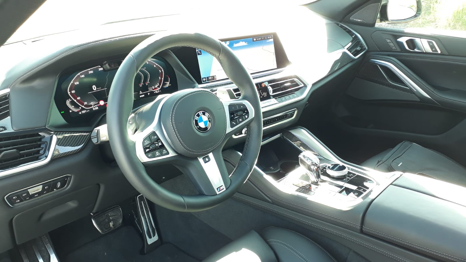 X6_interieur.jpeg