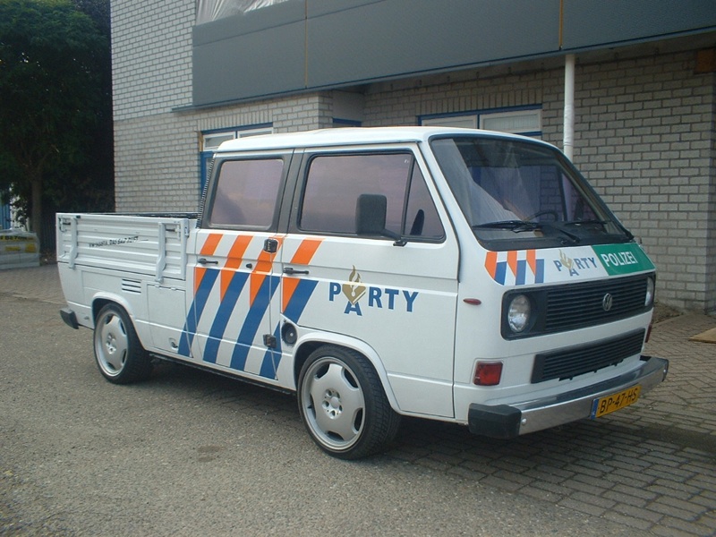 vwbus001.jpg