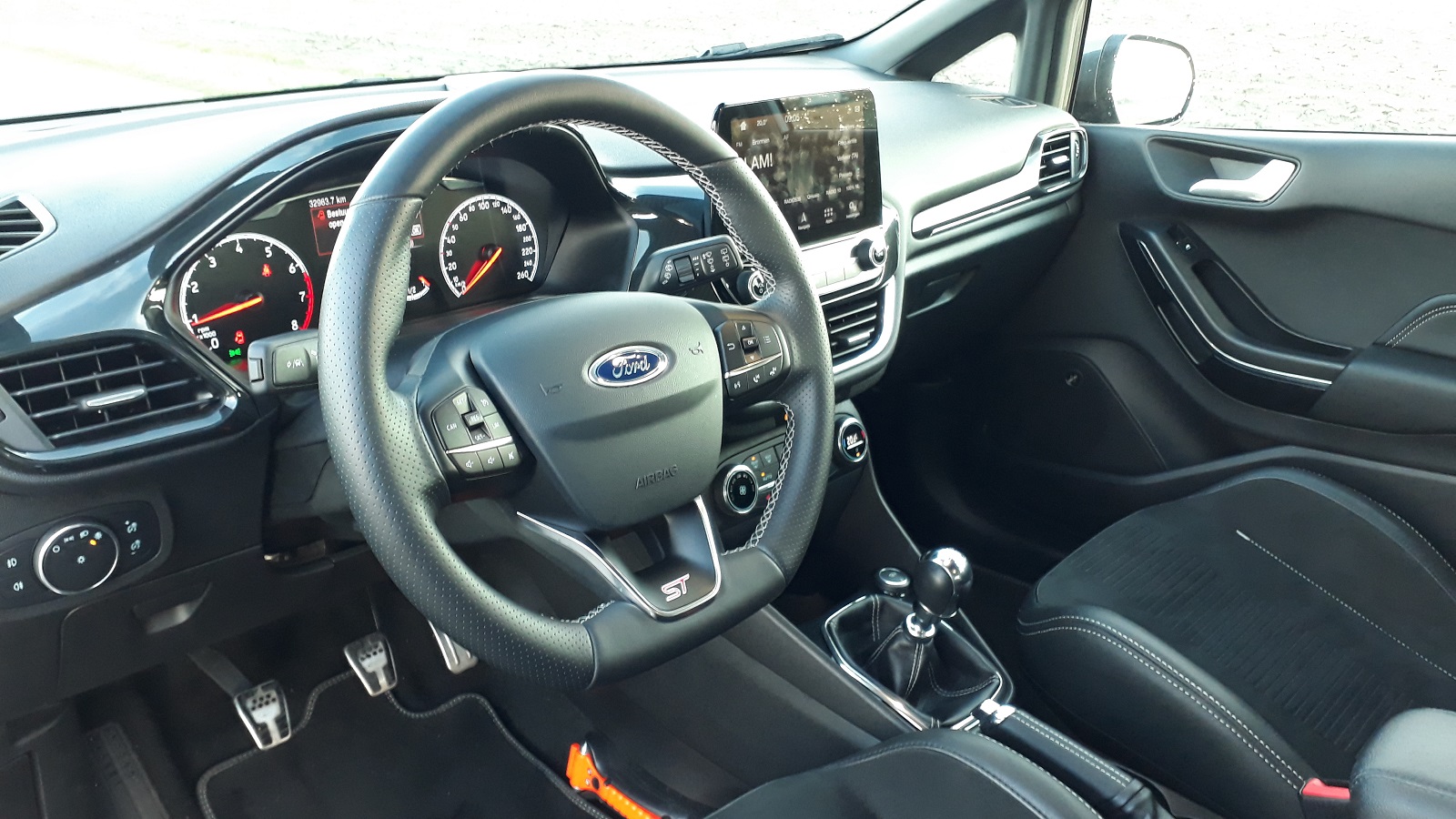 Fiesta_interieur.jpg