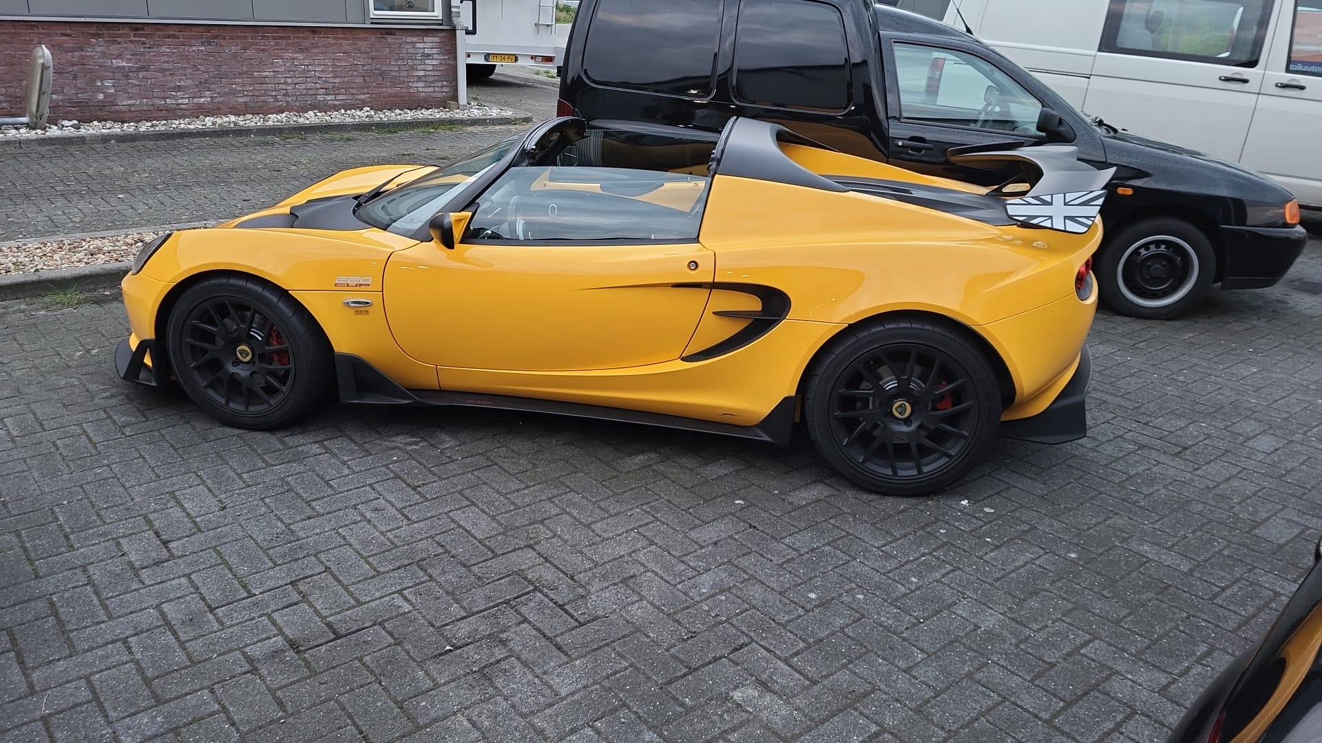 Lotus Elise.jpg