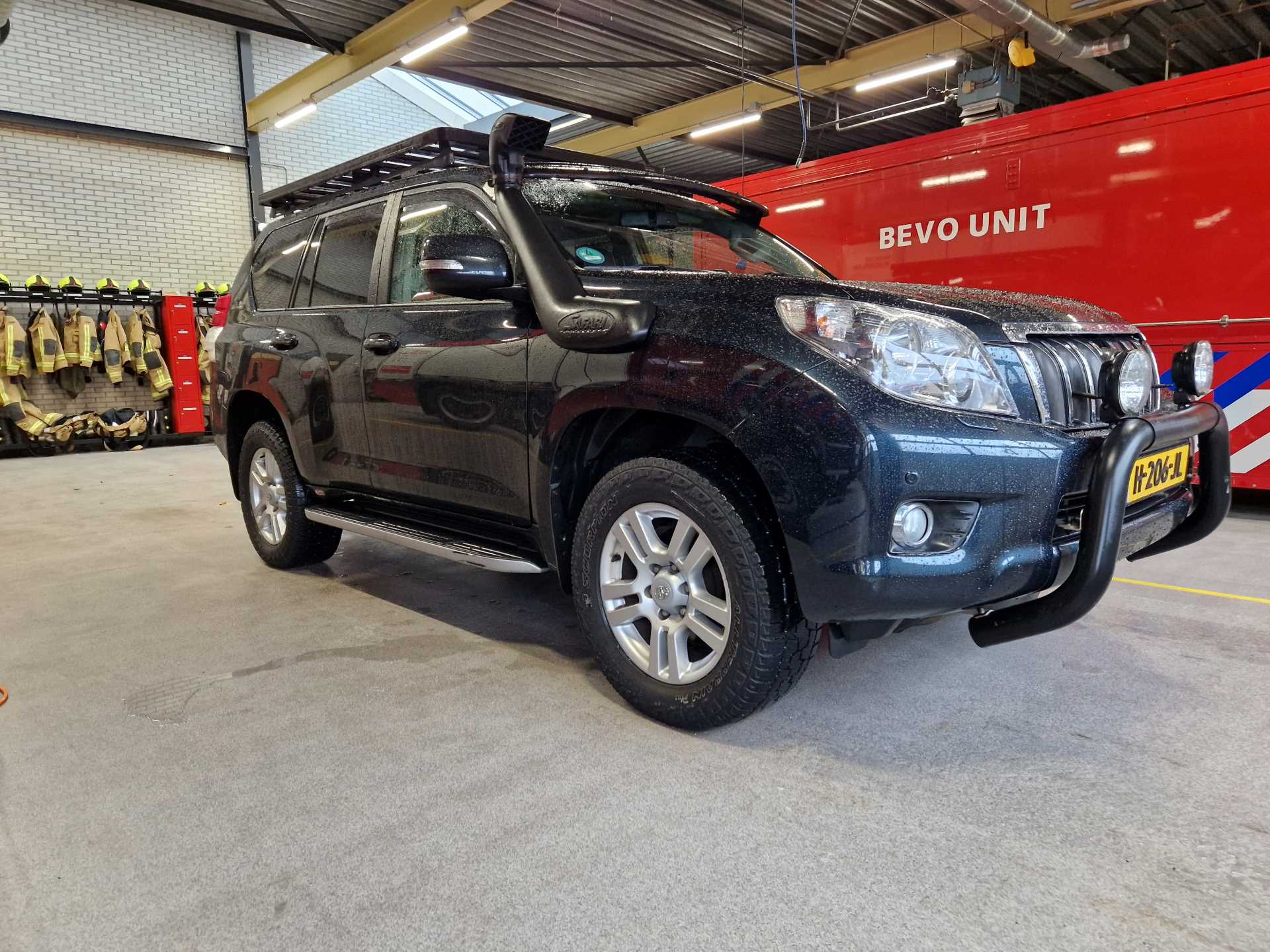 Landcruiser_2.jpg