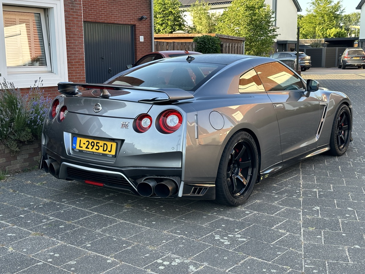 GT-R Volk TE37 Ultra.jpeg