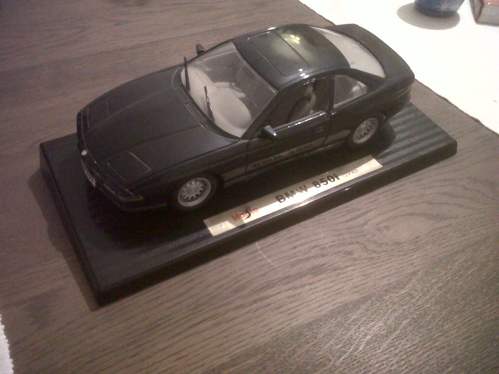 BMW850i.jpg