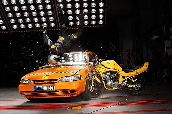 Adac%20Crashtest%20Airbag-Jacke.jpg