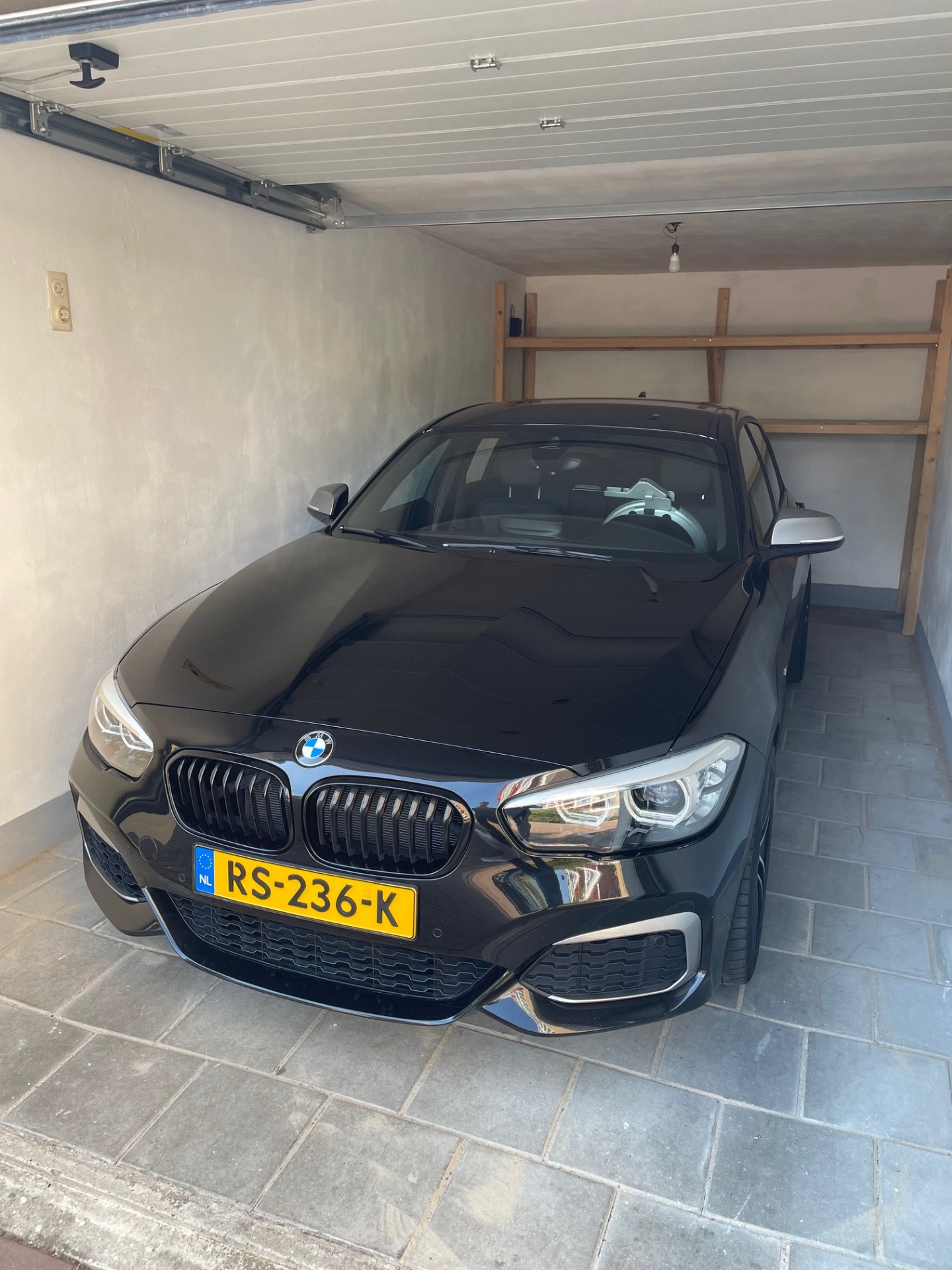 M140i in garagebox.jpg