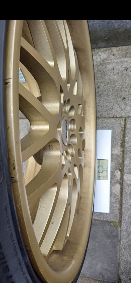 21 inch.jpg