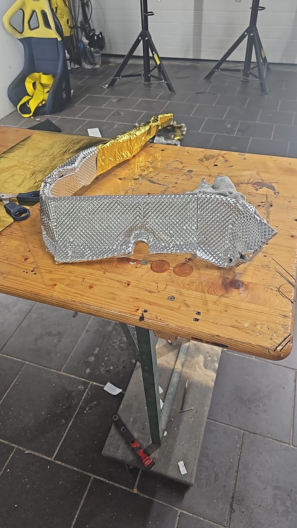 bekleed hitteschild.jpg