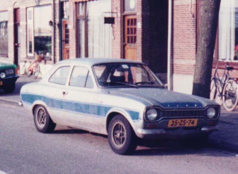 Escort RS2000.jpg