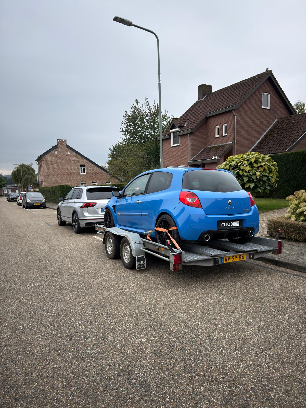 Clio Aanhanger.jpg