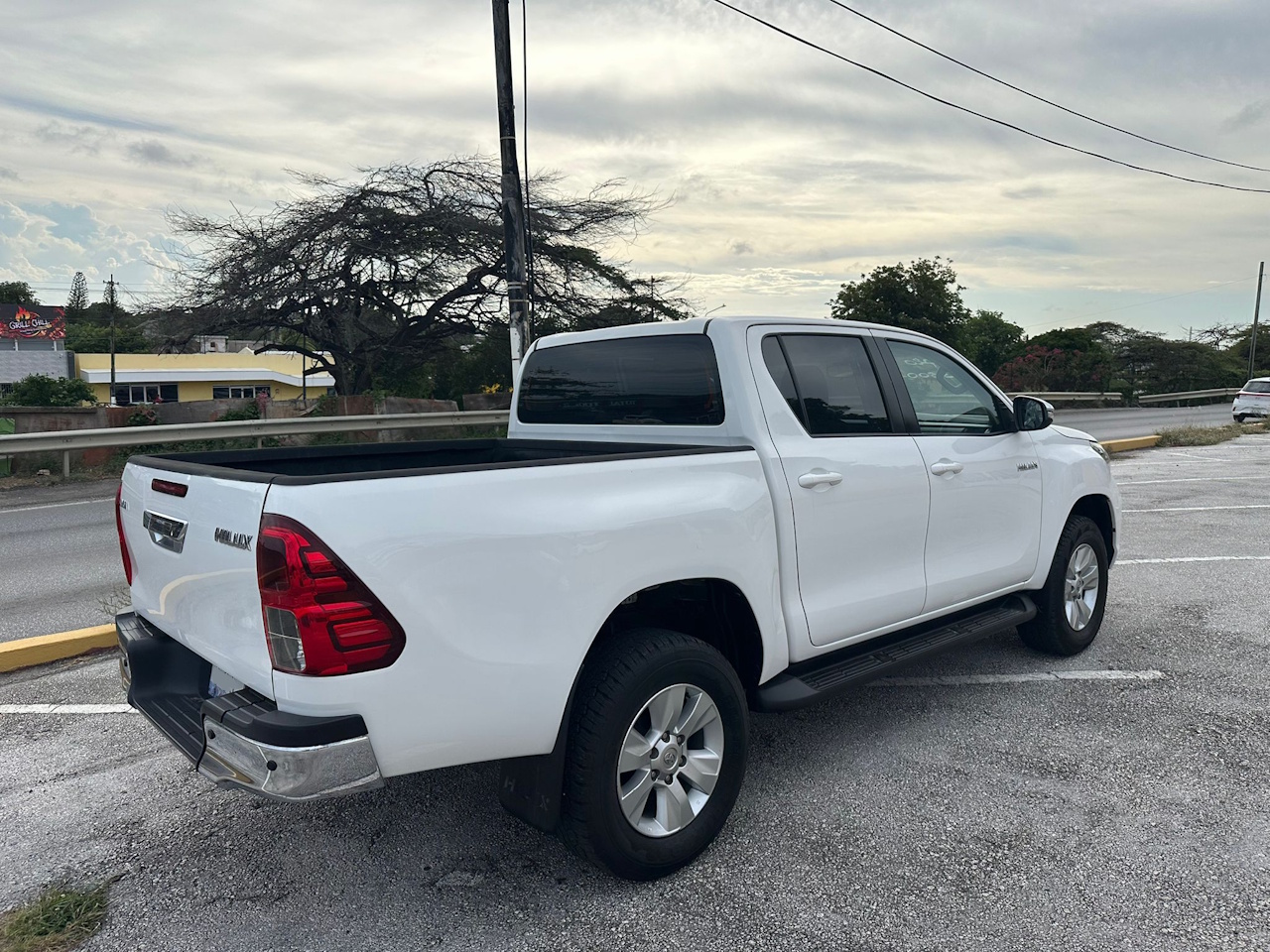 WhatsApp Image 2025-10-30 at 13.53.12.jpeg