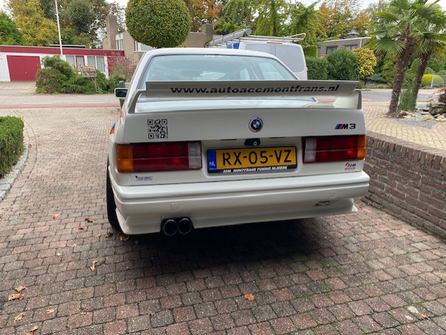 M3 E30 2.jpg