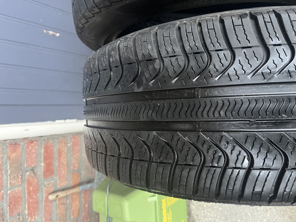 Pirelli (3) (Middel).jpg