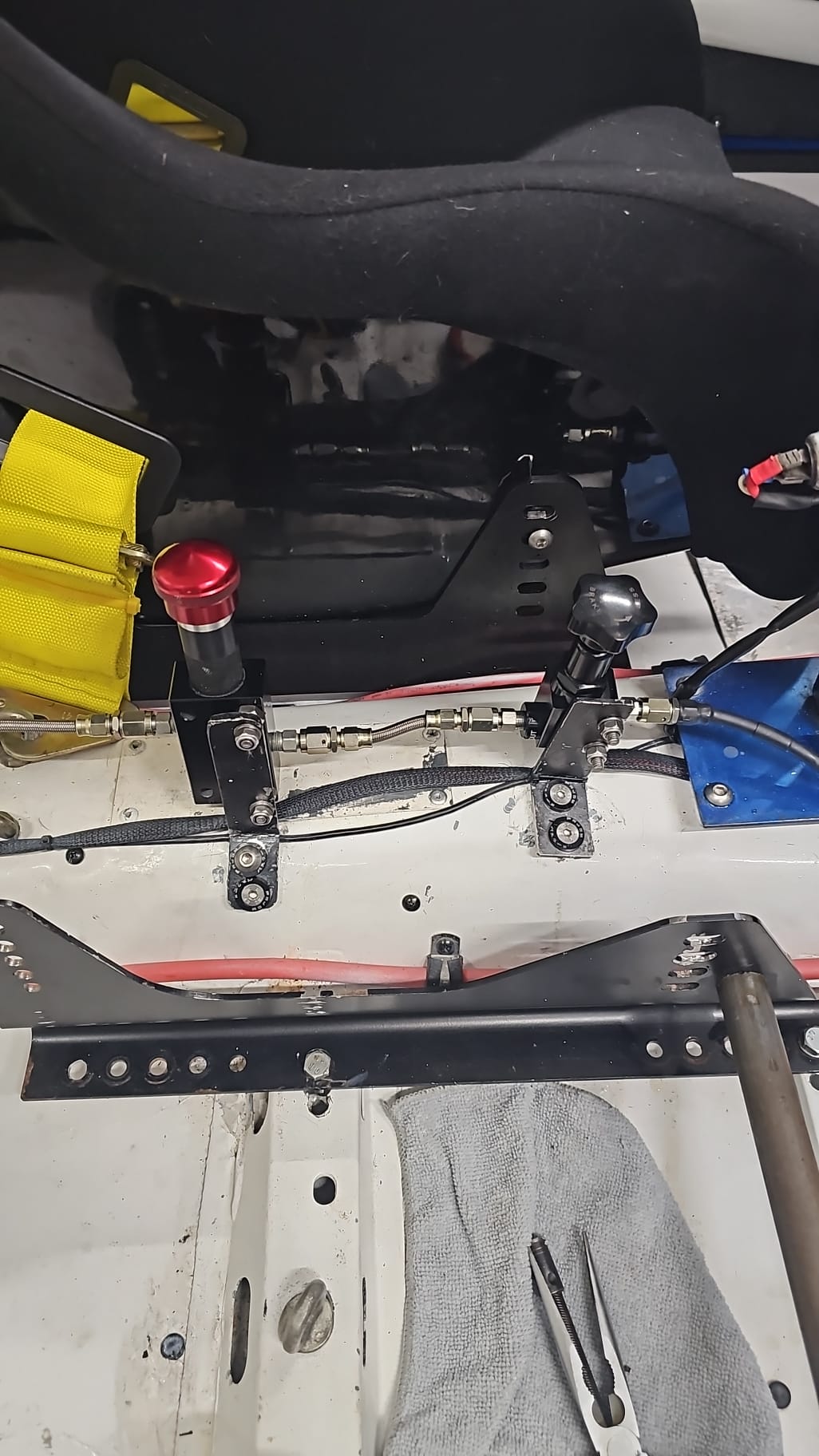 nieuwe remdrukverdeler en afsluiter.jpeg