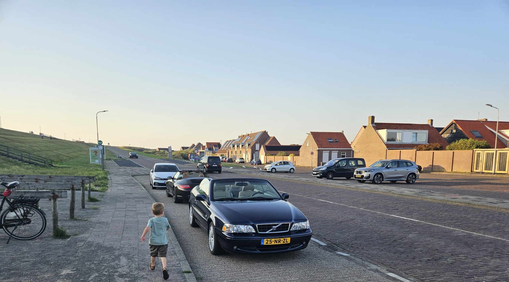 VolvoC70.jpg