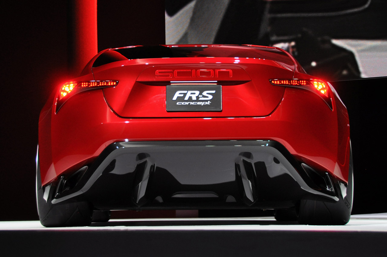 16-scion-fr-s-concept-ny.jpg