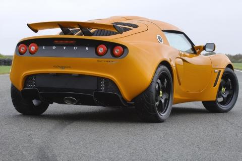 exige_sport_240_blaze_orange_rear_34.jpg