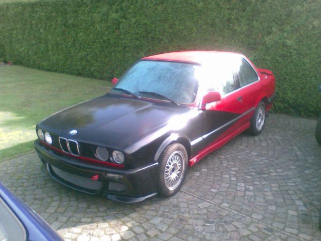 BMW E30.jpg