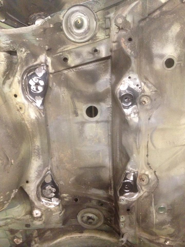 verstevigingsplaten subframe achter