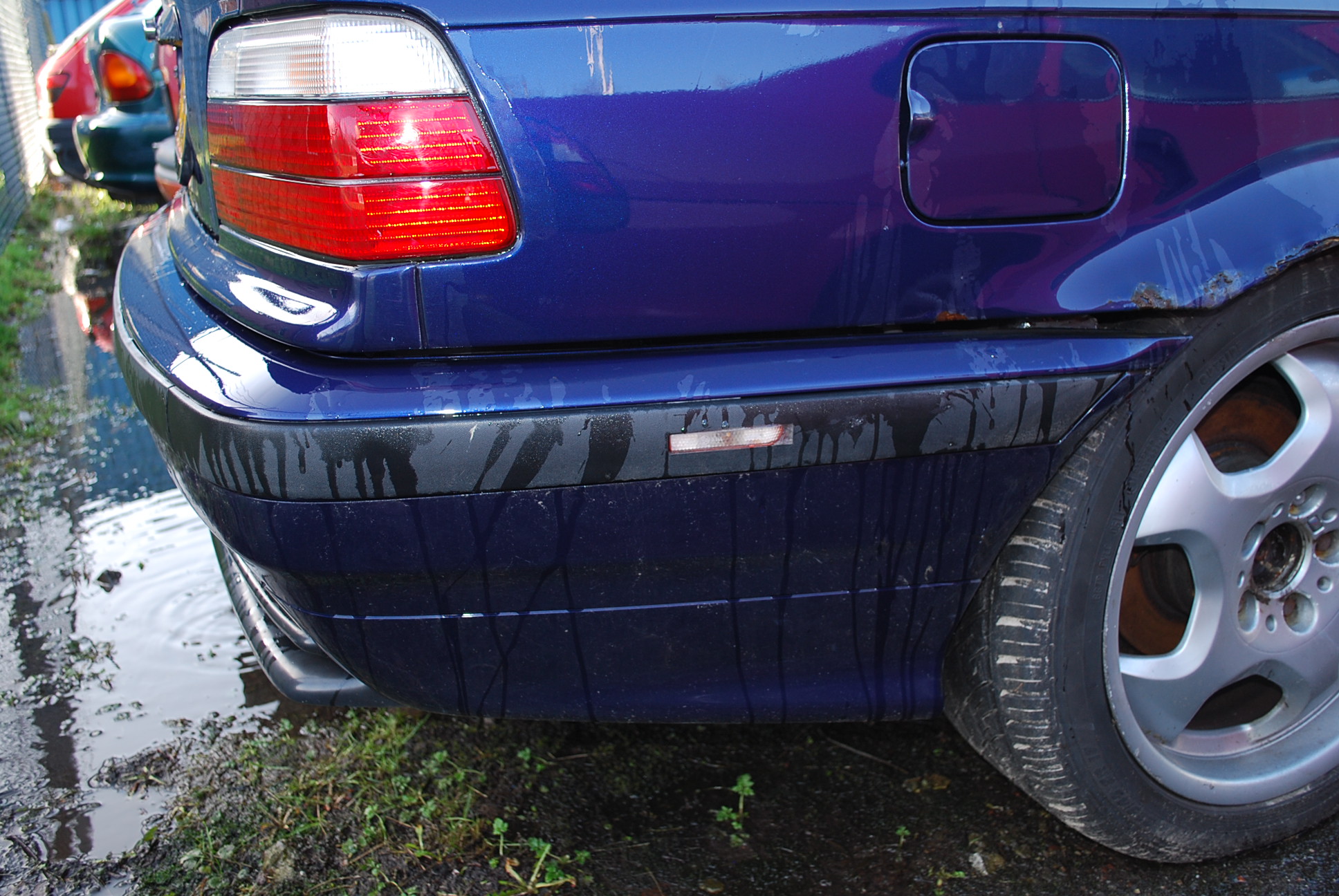 Amerikaanse stootstrips? ik vind ze verschrikkelijk lelijk, wie durft ze op zijn auto te zetten? Bieden maa!