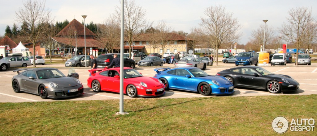 porsche-991-gt3-c960713032013145613_4.jpg