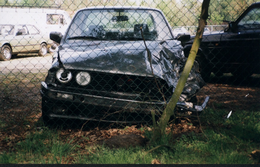 Bmw324dplat.jpg