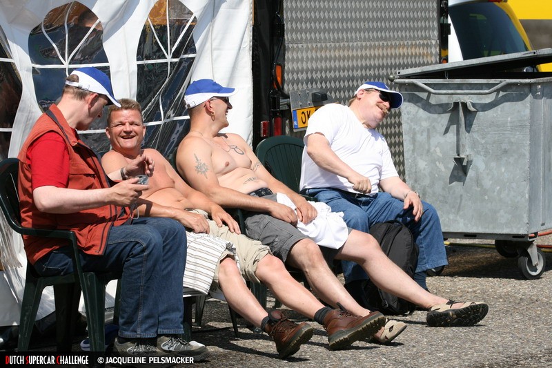 galleries_DSC_2007_2009_3_Pinksterraces_Zandvoort_2009_Jacqueline_Pelsmacker_Maandag_PhotoJackyDSCPinksterraces090601__166_resize_jpg_700_500.jpg