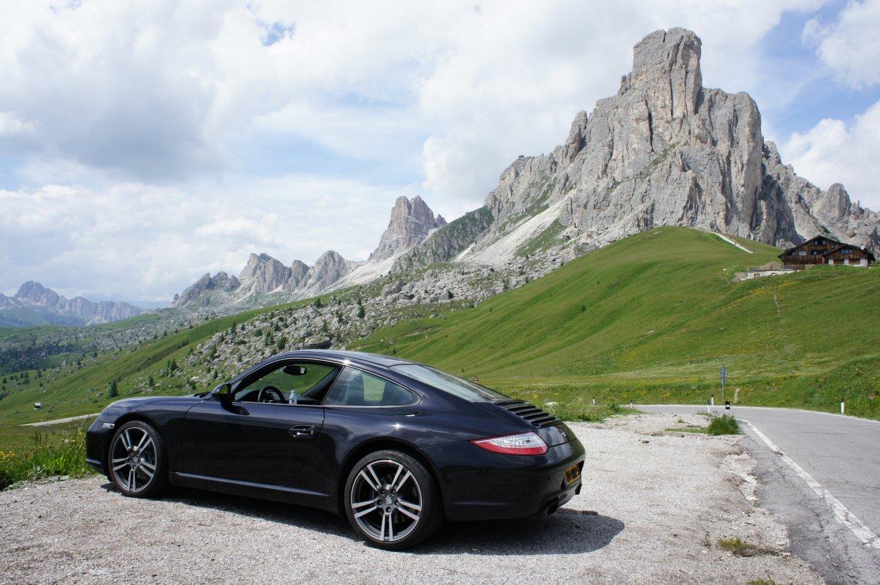 porsche side.jpg