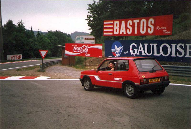 Talbot Samba Rallye back in 1988.jpg