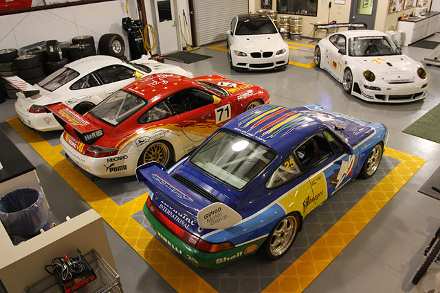 Porsche Garage.jpg