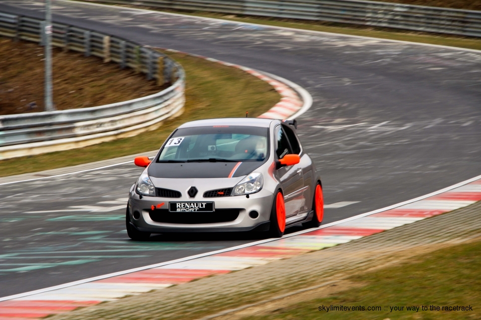 Clio2.jpg