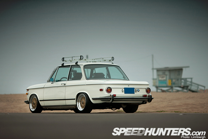 White_BMW_2002_Gold_BBS_RM_2.jpg