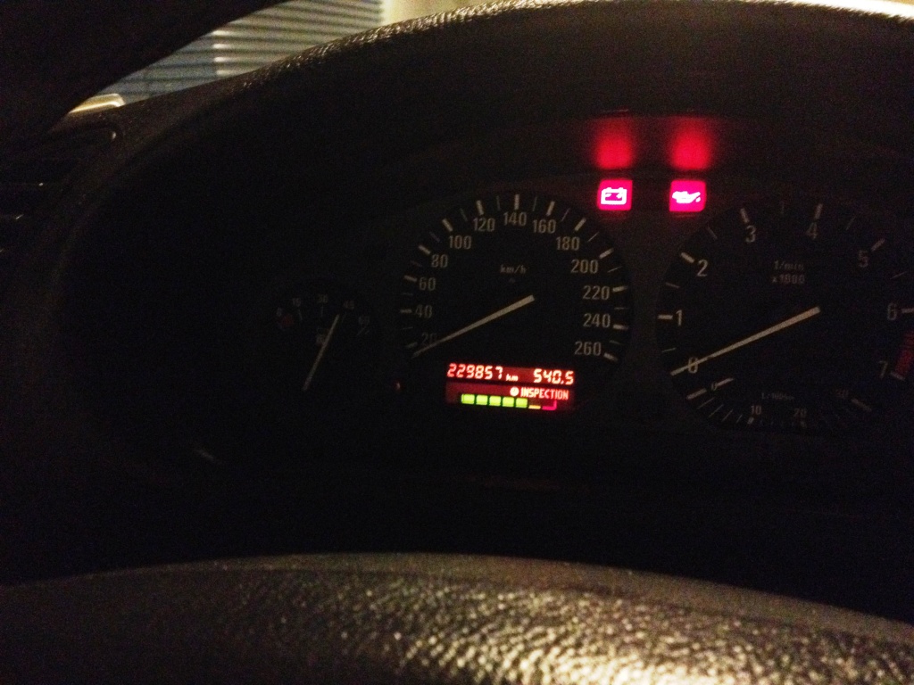 e36 KM stand.jpg