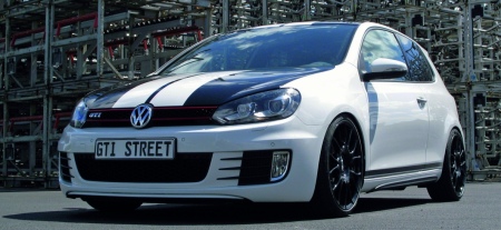 vw_golf_gti_street.jpg