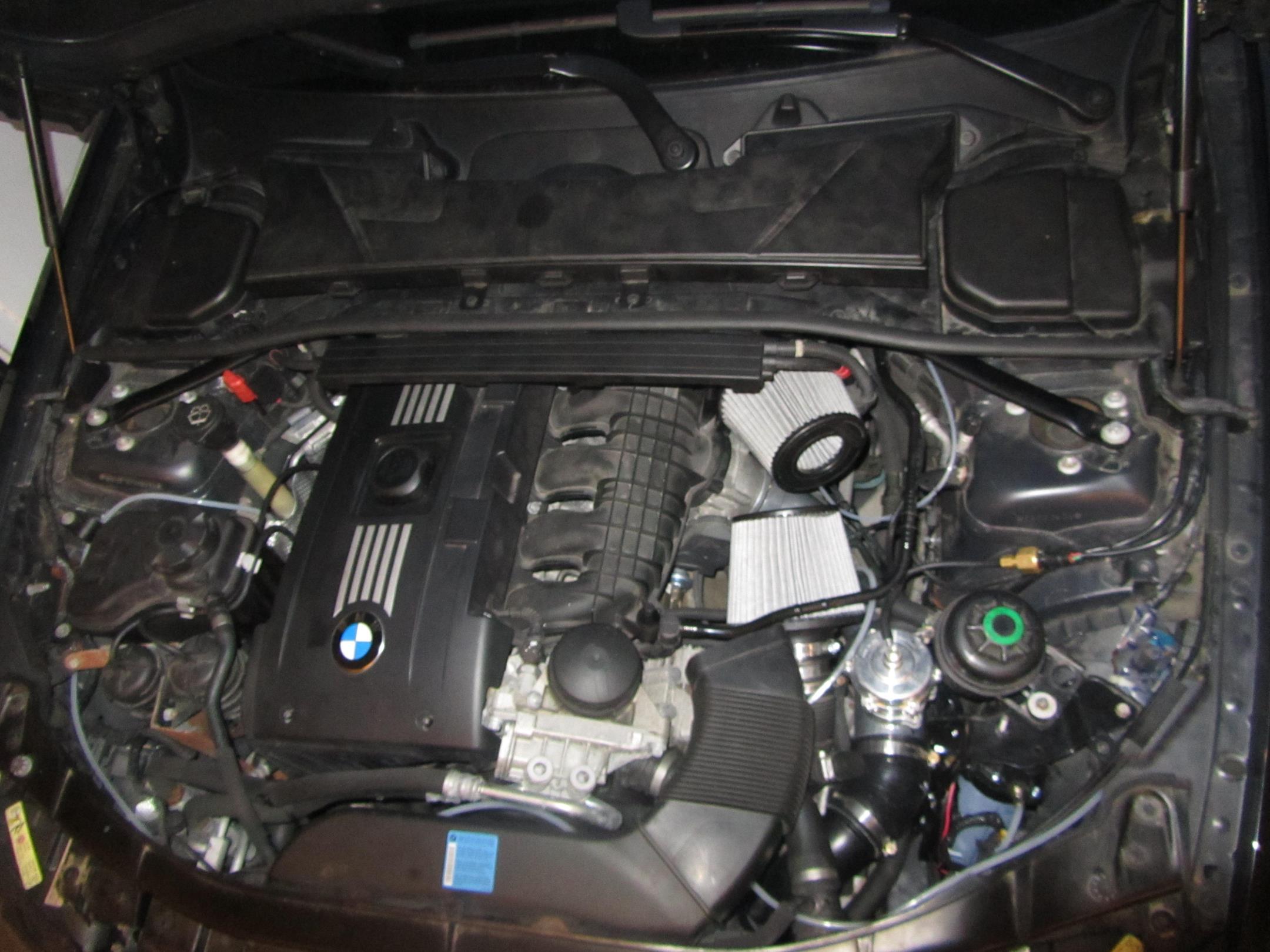 BMW335i-engine-small.jpg