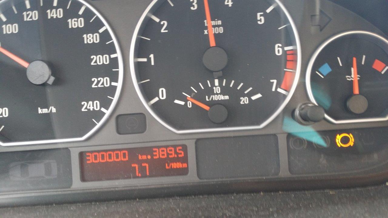 328T 300k1 LR.jpg