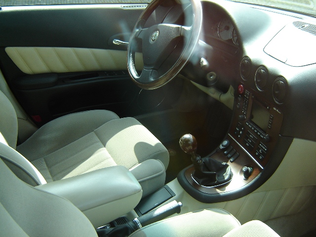 alfa1663[1].jpg