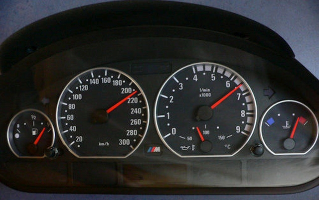 nwe tellerplaat e46 m3-.JPG